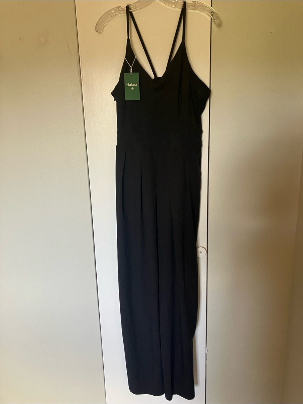 NWT-HALARA Black Racerback Pants Romper Jumpsuit Size: Large Regular